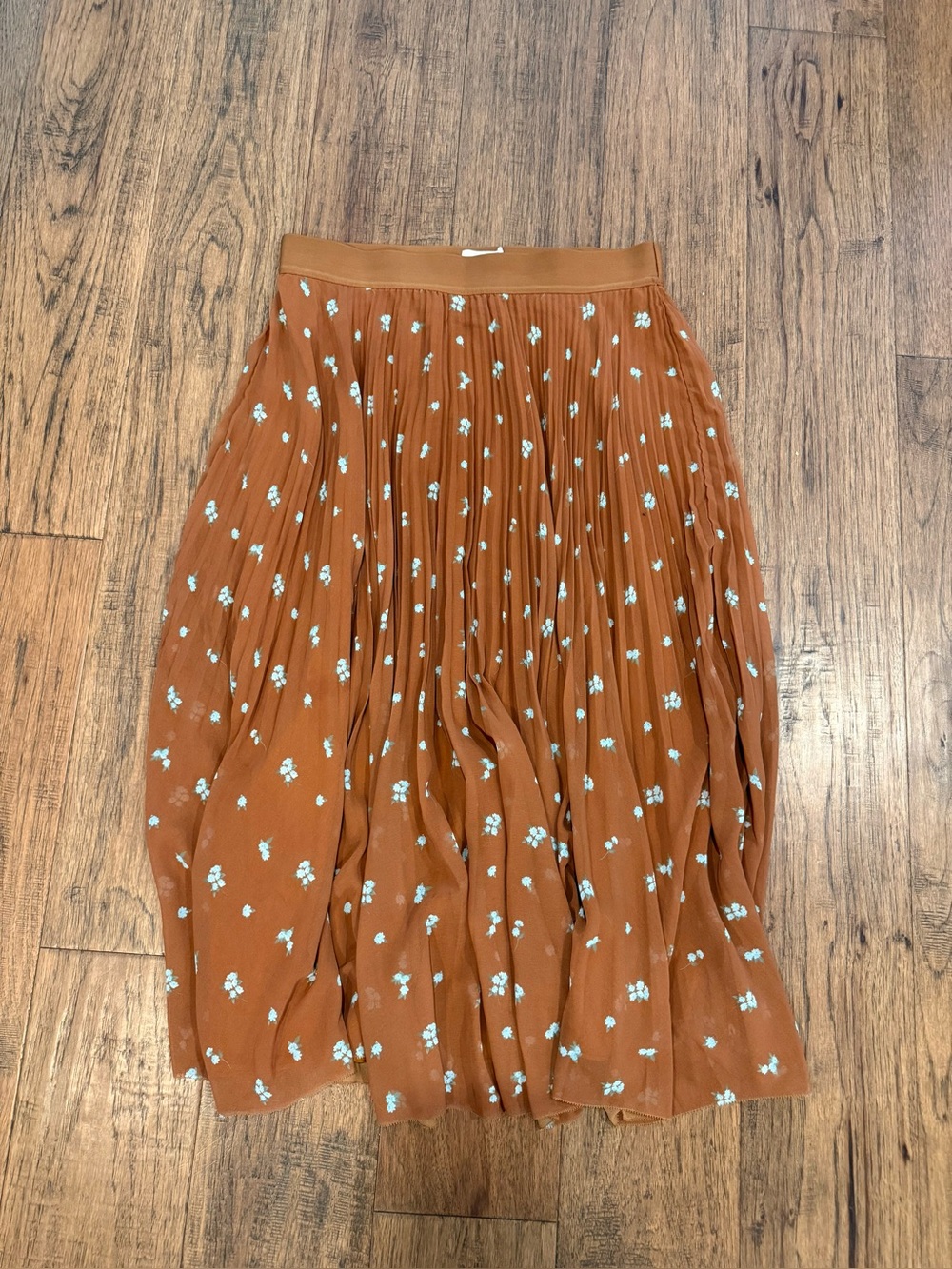 Aritzia Twill skirt - cognac & ice blue Pleated Floral Midi Skirt